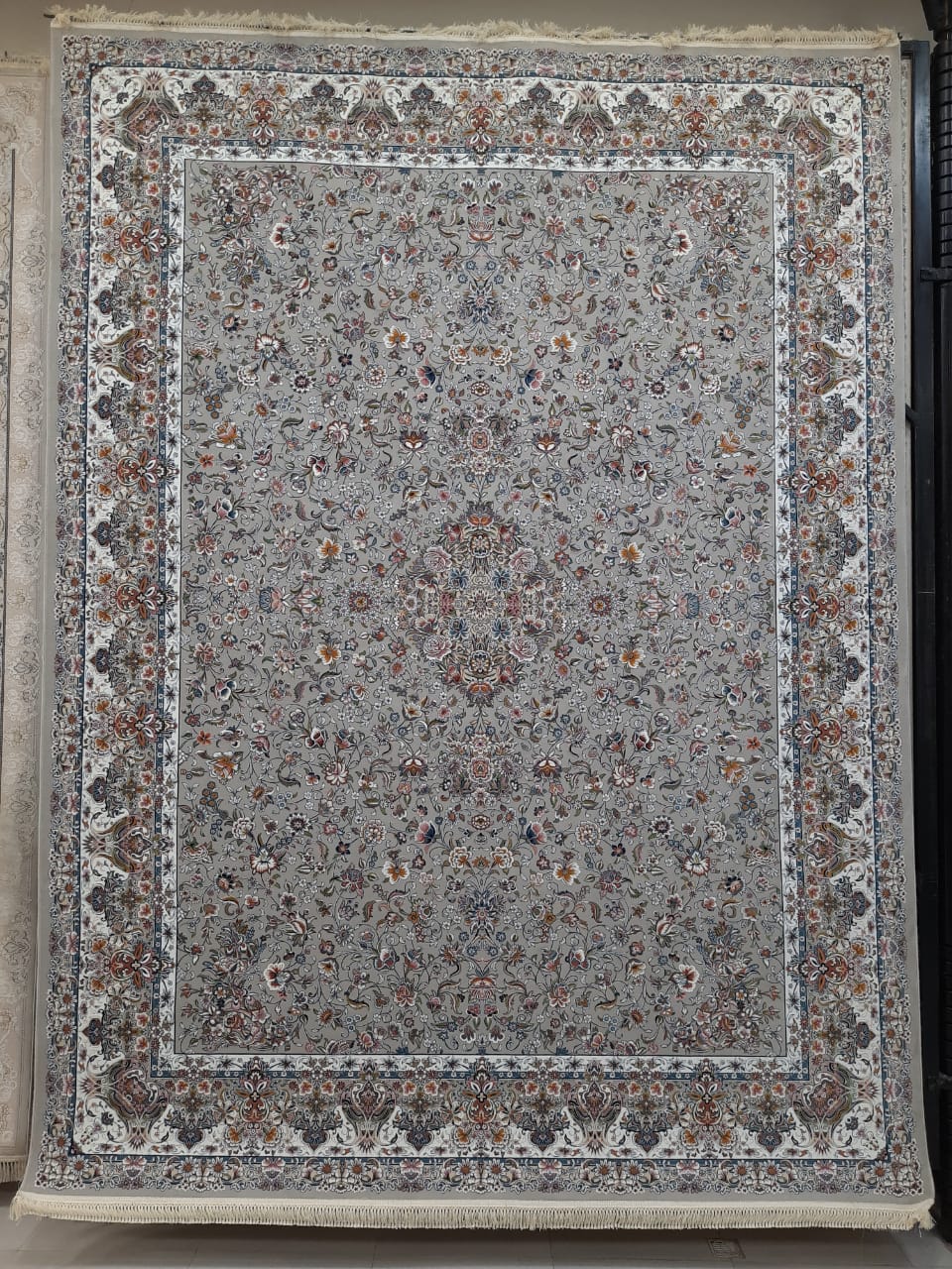 فرش ماشینی 1200 شانه 12 متری کاشان بافت نرم