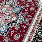 فرش ماشینی 12متری اکریلیک 700شانه سنگین وزن کاشان نقشه زیبای هریس لاکی مناسب دکوراسیون لوکس