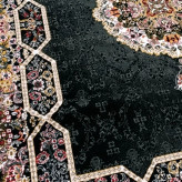 فرش 9متری ماشینی اقتصادی کاشان نقشه هالیدی مشکی