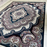 فرش ماشینی 12متری 700شانه اکریلیک سنگین وزن پرزبلندنقشه زیبای باغ ملک سرمه ایی مناسب جهیزیه