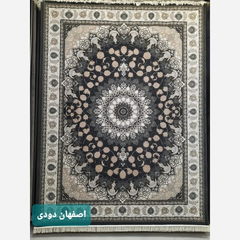 فرش12متری 700شانه نخ اکریلیک کاشان نقشه زیبای اصفهان دودی مناسب دکوراسیون لوکس