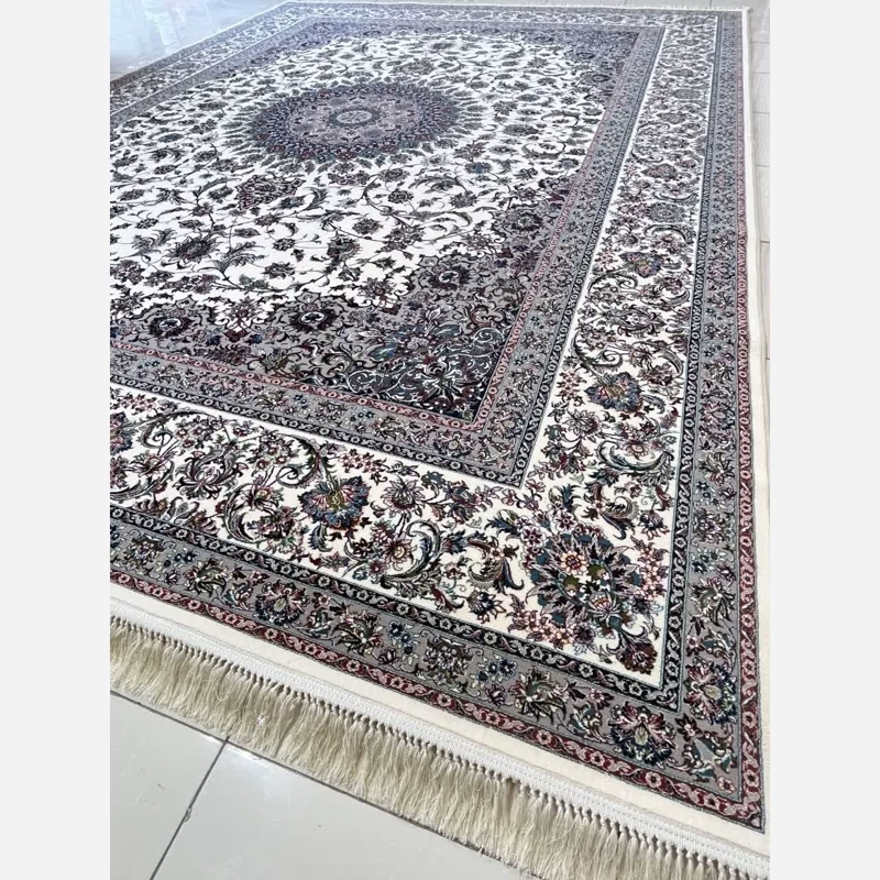 فرش ماشینی اکریلیک 700شانه 6متری پرزبلندسنگین وزن کاشان نقشه زیبای افشان کرم