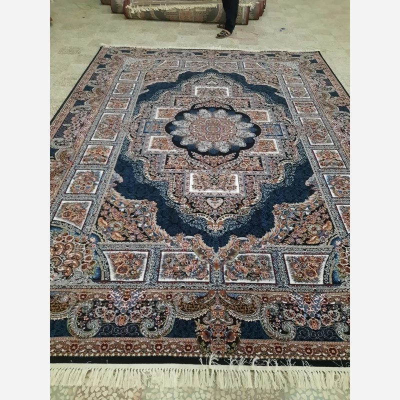 فرش ماشینی 500شانه جدید کاشان 9متری ورژن نقشه حوض نقره2عددی(ارسال رایگان)