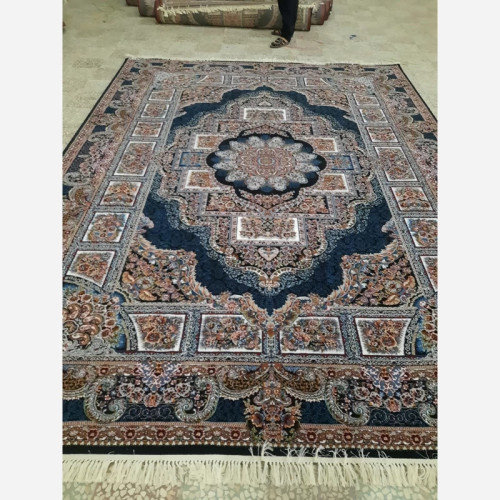 فرش ماشینی 500شانه جدید کاشان 9متری ورژن نقشه حوض نقره2عددی(ارسال رایگان)