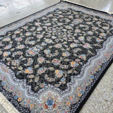 فرش ماشینی سورمه ای700شانه9متری کاشان نقشه رها2عددی