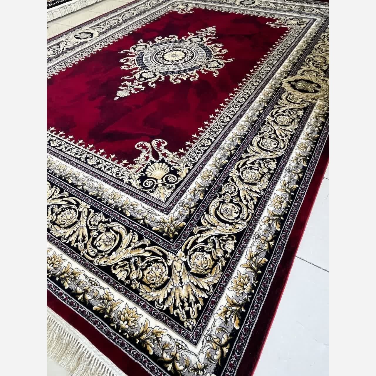 فرش قرمز700شانه12متری سنگین وزن کاشان نقشه زیبای ورساچه